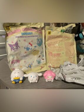 Top Toy Sanrio Characters Roundy Series Set of 3